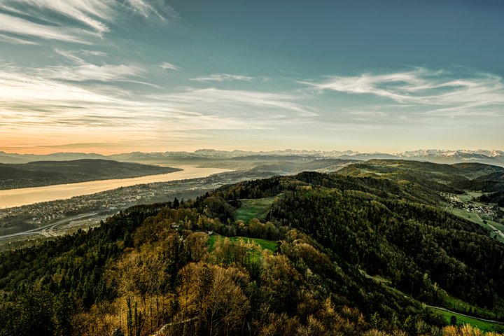 st_3x2_uetliberg-lake-zurich_29566_pxl2000.png__722x480_subsampling-2